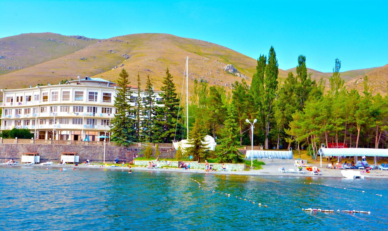 Blue Sevan Hotel Exterior photo