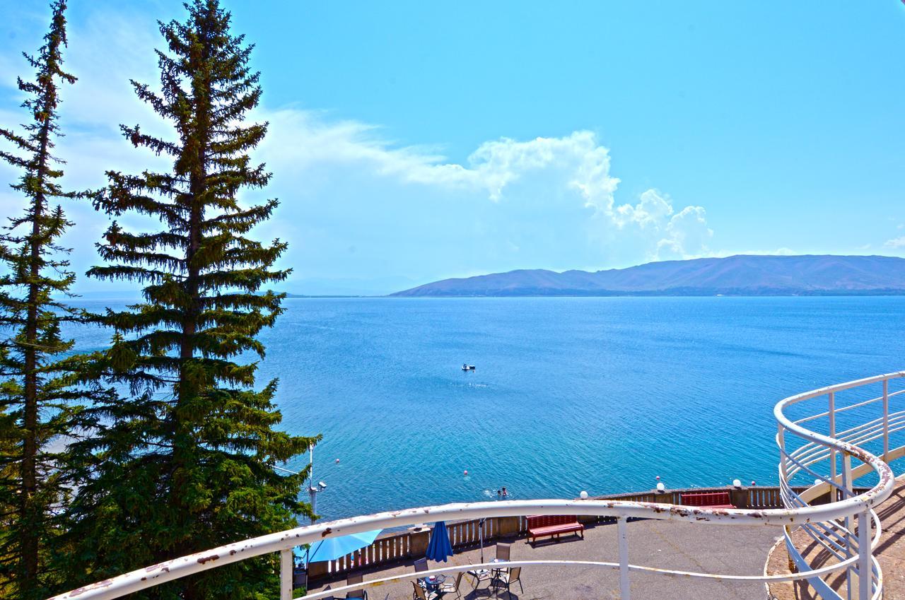 Blue Sevan Hotel Exterior photo